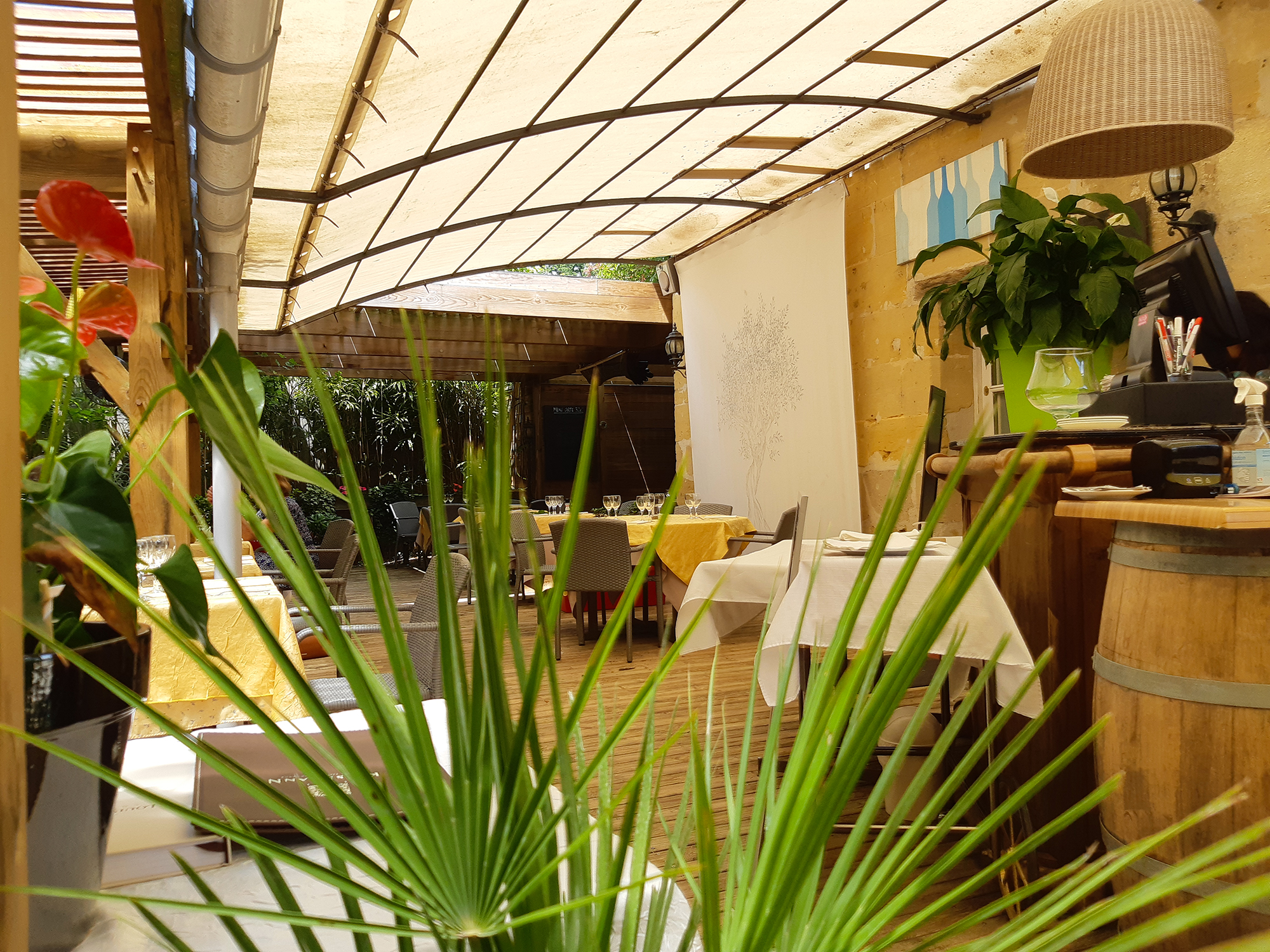 terrasse ensoleillée